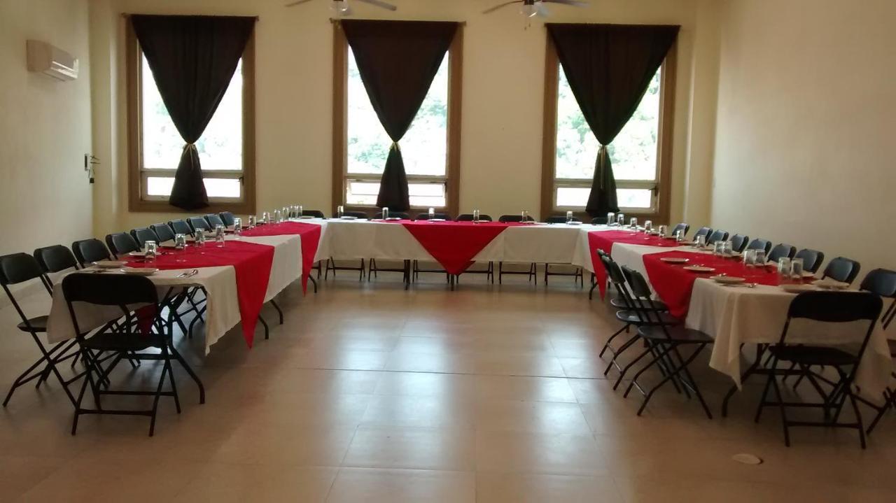 Hotel Fayad De Huejutla Huejutla de Reyes Bagian luar foto